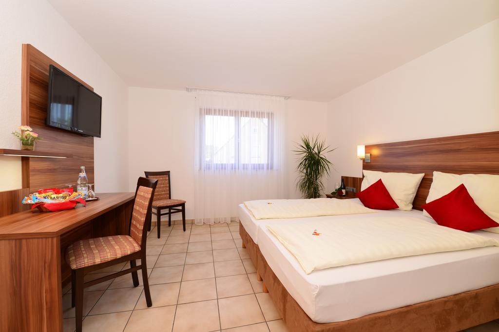 Esslingen am Neckar Hotel Am Buchwald חדר תמונה