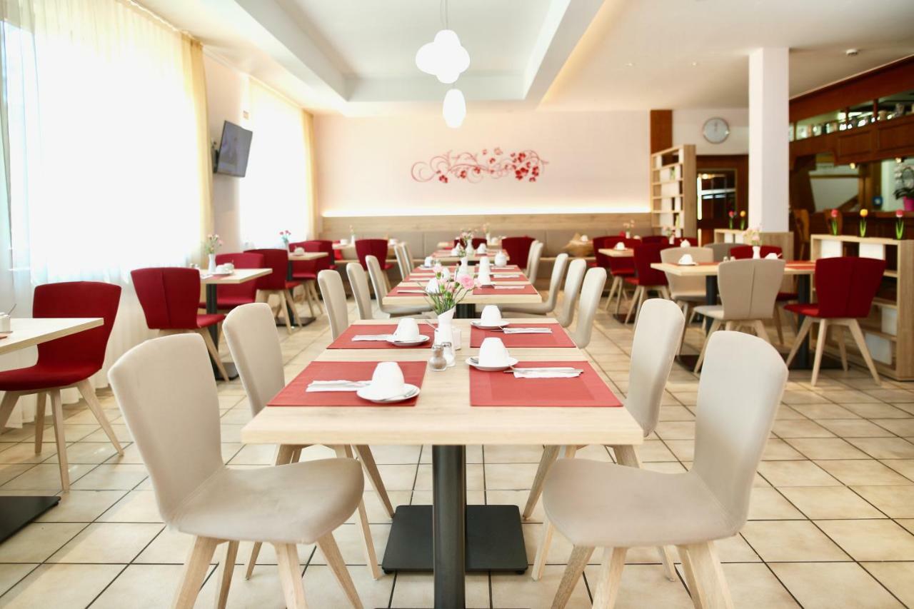Esslingen am Neckar Hotel Am Buchwald מראה חיצוני תמונה