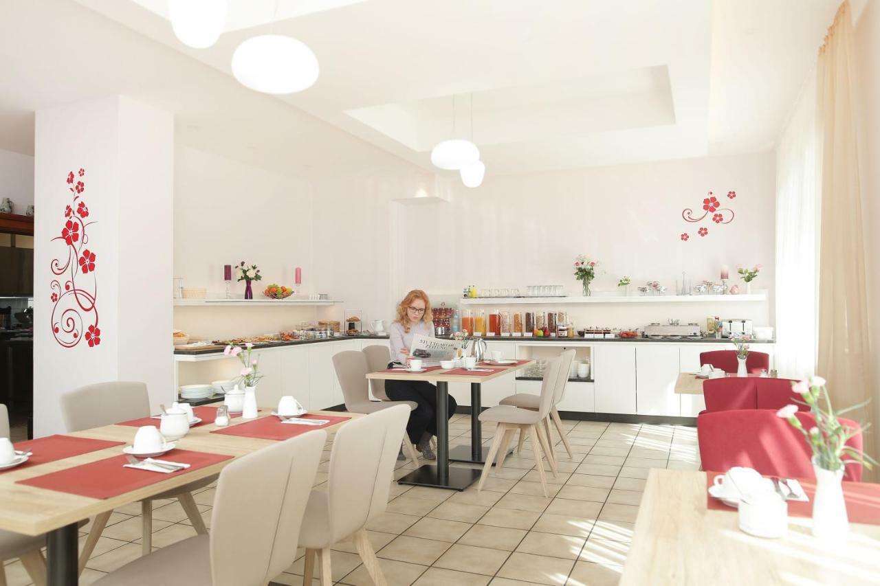 Esslingen am Neckar Hotel Am Buchwald מראה חיצוני תמונה